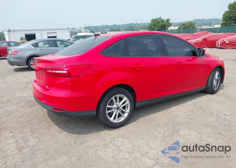 2015 Ford Focus Se z USA, uszkodzony, nr VIN 1FADP3F23FL244245